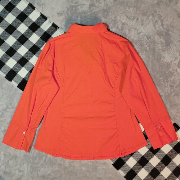 XL | Zac & Rachel | Pleated V-Neck Button Down Blouse - Picture 3 of 5